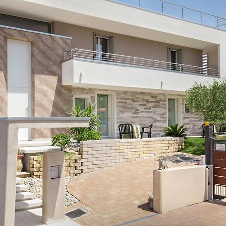 Villa Aurora-Holiday Home Apt 2 바르돌리노 외부 사진